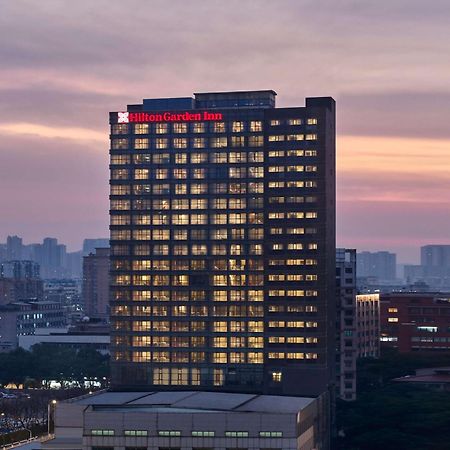Hilton Garden Inn Wuhan Hankou Екстер'єр фото