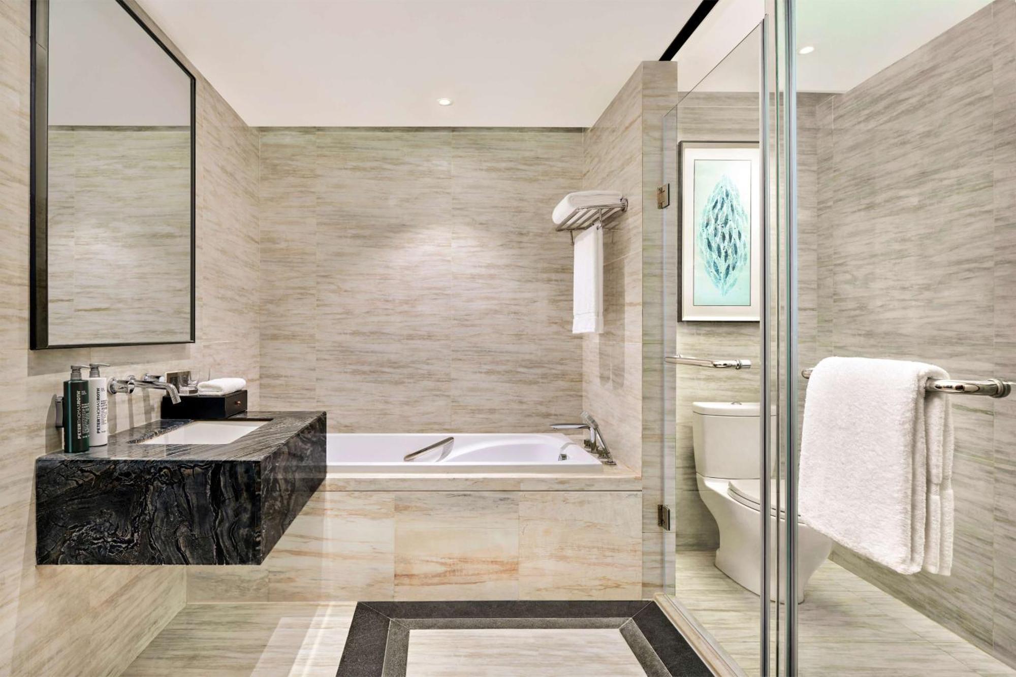 Hilton Garden Inn Wuhan Hankou Екстер'єр фото