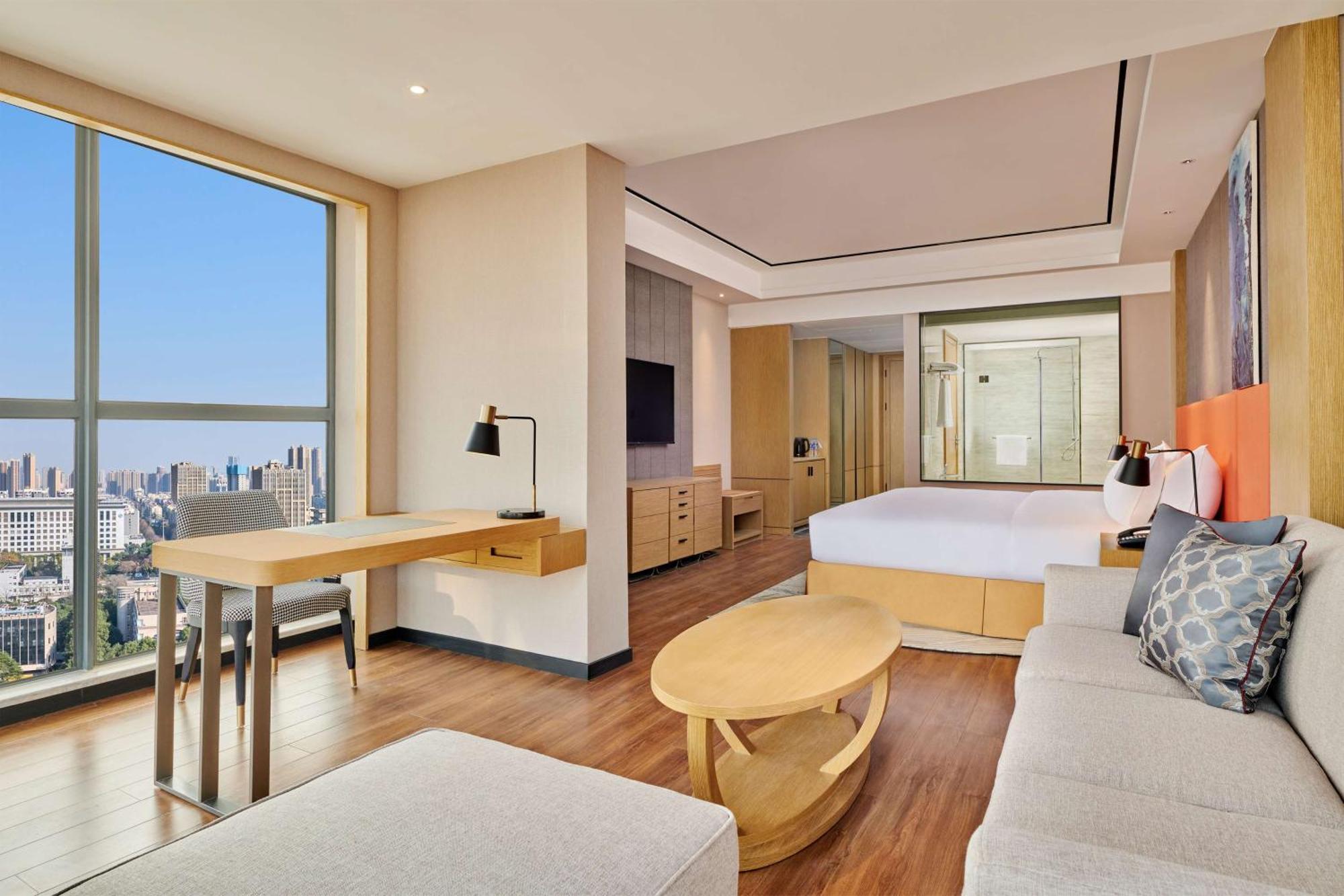 Hilton Garden Inn Wuhan Hankou Екстер'єр фото