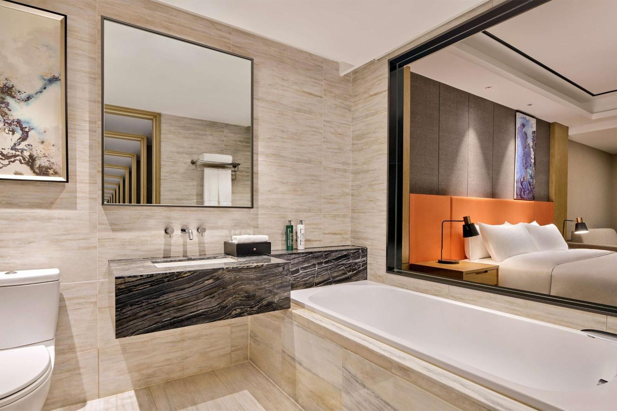 Hilton Garden Inn Wuhan Hankou Екстер'єр фото