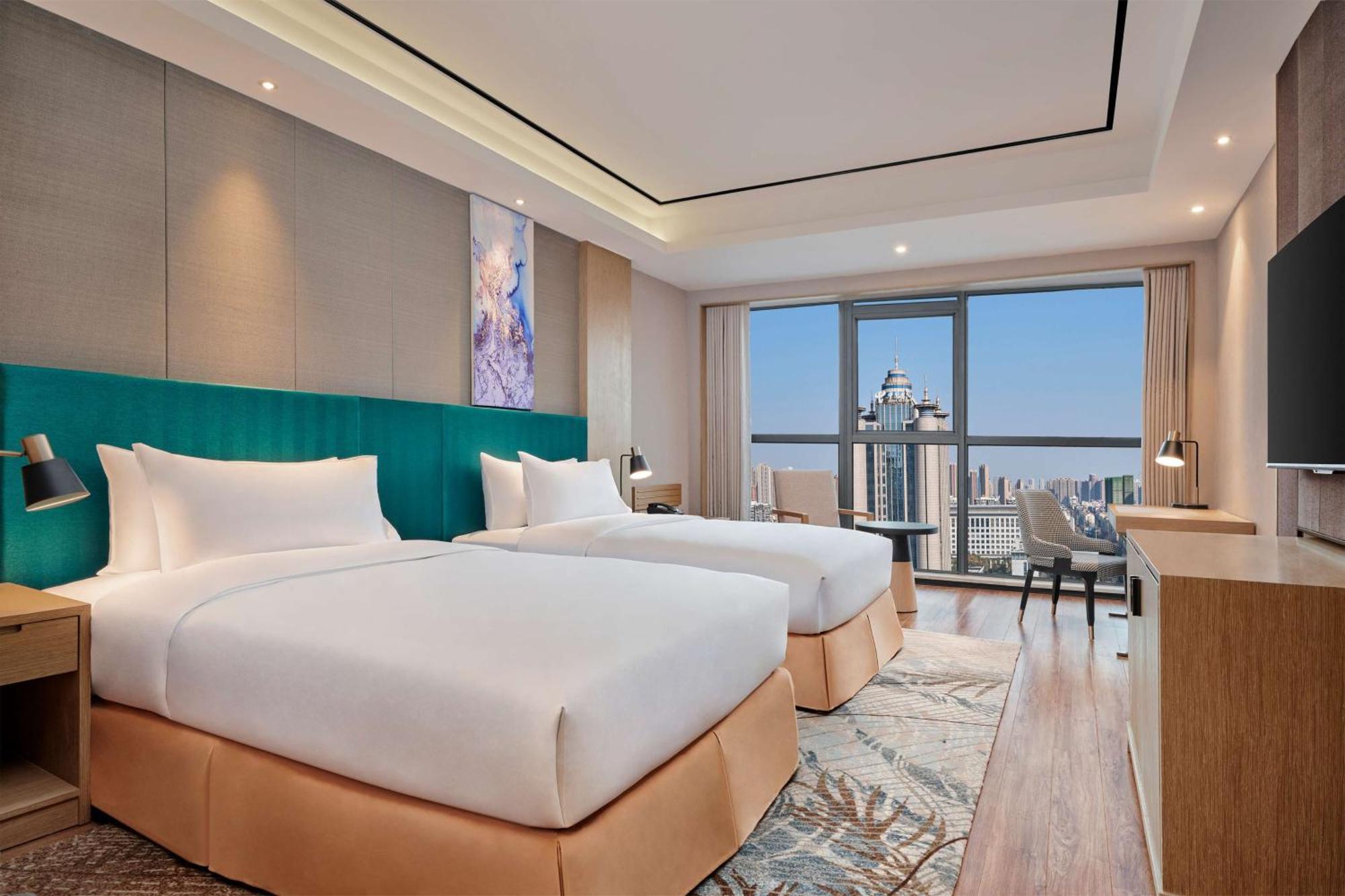 Hilton Garden Inn Wuhan Hankou Екстер'єр фото