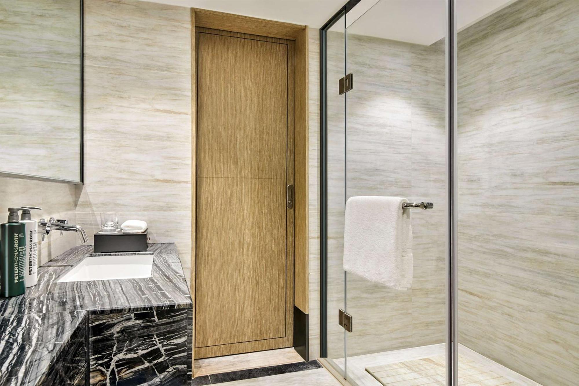 Hilton Garden Inn Wuhan Hankou Екстер'єр фото